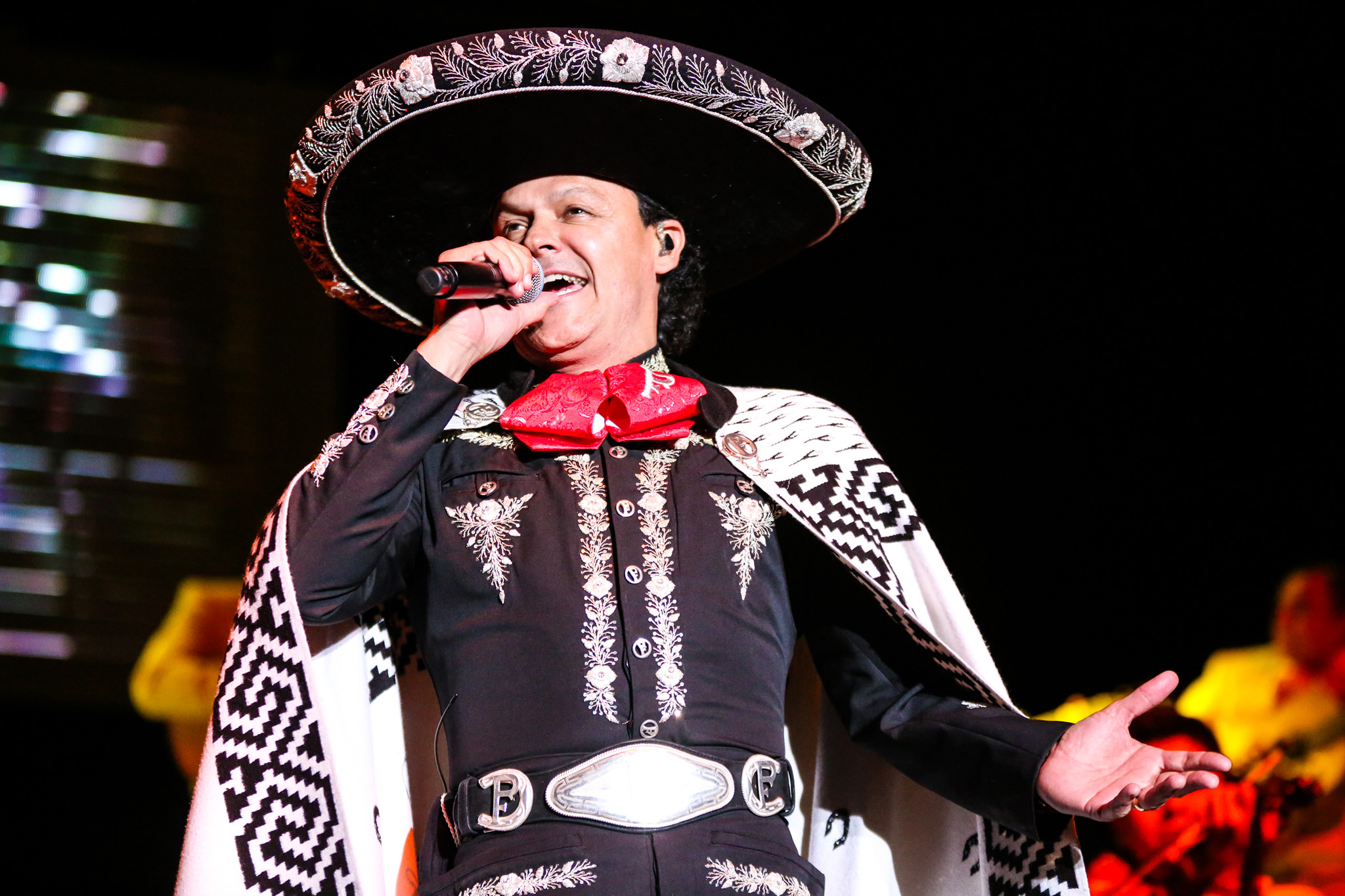 Audience at a Pedro Fernandez concert